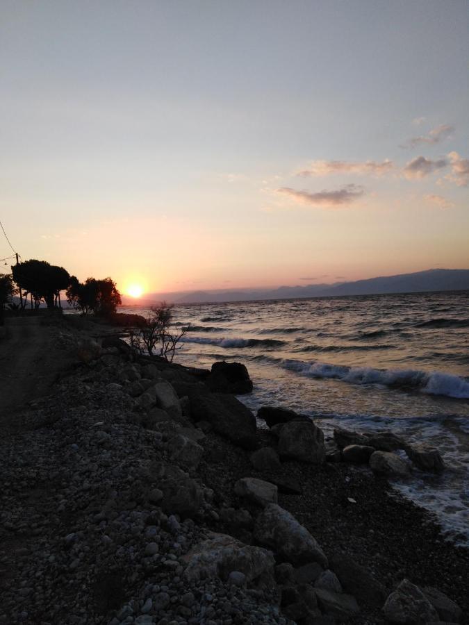 Σπίτι Με Σοφίτα Μπροστά Στη Θάλασσα Villa Trapeza  Luaran gambar